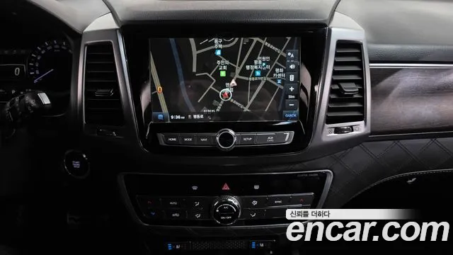 KG_Mobility_Ssangyong Rexton 2018 thumb 12
