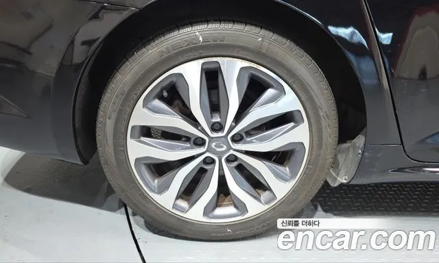 Renault-KoreaSamsung Megane 2017 thumb 5