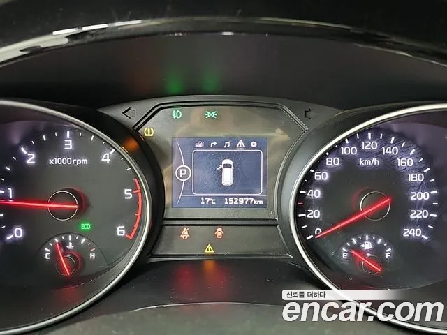 Kia Carnival 2014 thumb 6