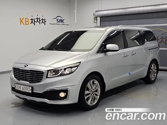 Kia Carnival 2014 thumb 12