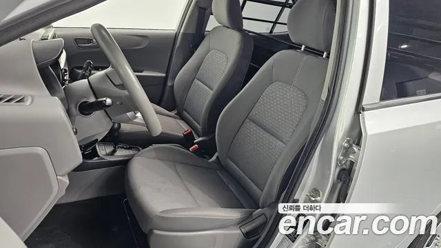 Kia Morning 2017 thumb 10