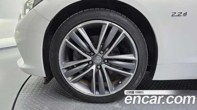 Infiniti Q50 2014 thumb 4