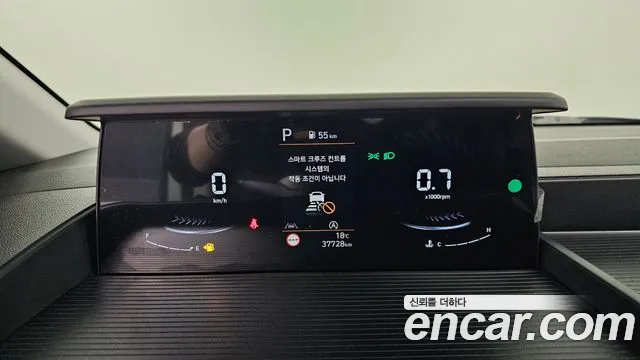 Hyundai Staria 2024 thumb 7