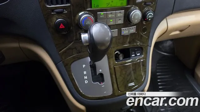 Hyundai Starex 2012 thumb 8