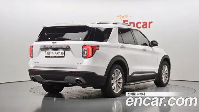 Ford Explorer 2020 thumb 2