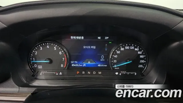 Ford Explorer 2020 thumb 8