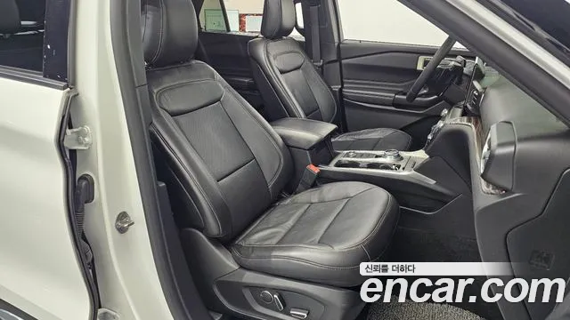 Ford Explorer 2020 thumb 12