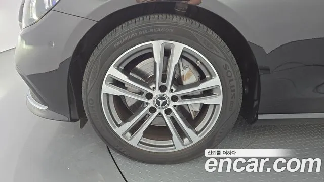 Mercedes-Benz E-Класс 2022 thumb 5