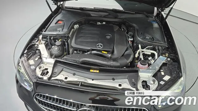 Mercedes-Benz E-Класс 2022 thumb 6
