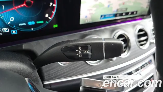 Mercedes-Benz E-Класс 2022 thumb 9