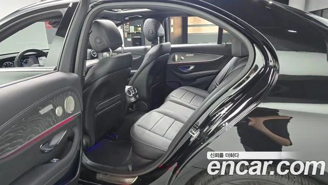 Mercedes-Benz E-Класс 2022 thumb 11