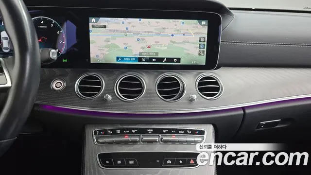 Mercedes-Benz E-Класс 2022 thumb 12