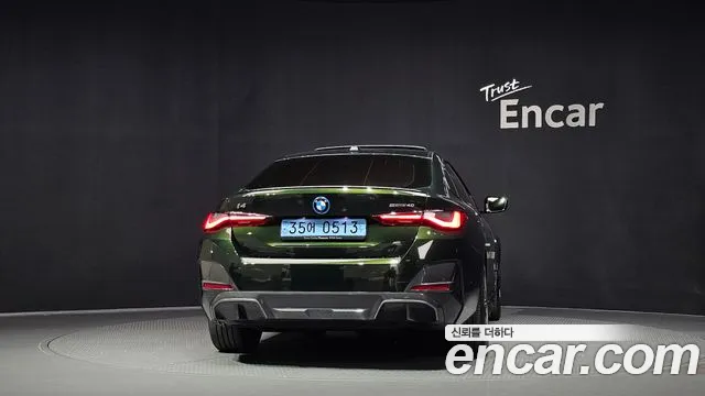 BMW i4 2023 thumb 4