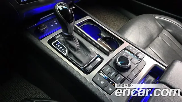 Hyundai Genesis 2016 thumb 9