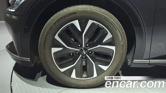 Kia EV6 2024 thumb 5