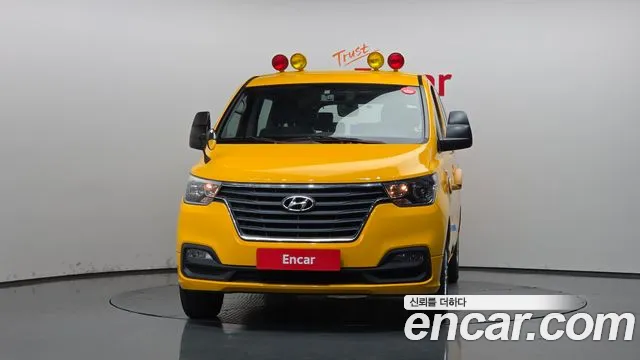 Hyundai Starex 2020 thumb 3