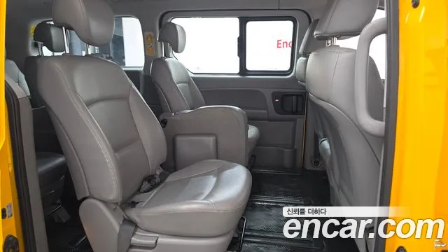 Hyundai Starex 2020 thumb 11