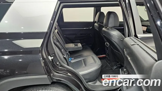 KG_Mobility_Ssangyong Torres 2022 thumb 12