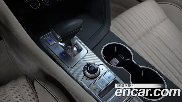 Genesis G70 2021 thumb 9
