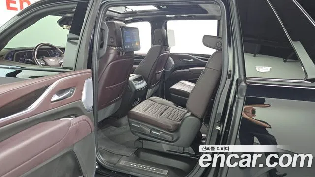 Cadillac Escalade 2023 thumb 11