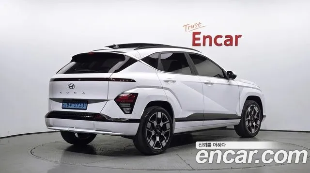Hyundai Kona 2023 thumb 2