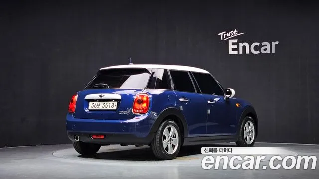 MINI Hatch 2015 thumb 2