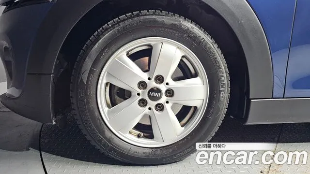 MINI Hatch 2015 thumb 5