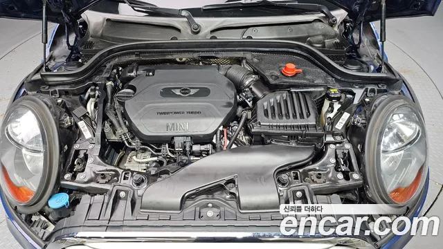 MINI Hatch 2015 thumb 6