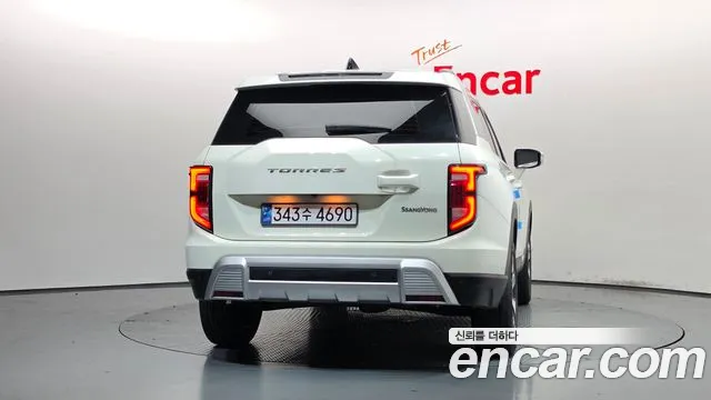 KG_Mobility_Ssangyong Torres 2022 thumb 4