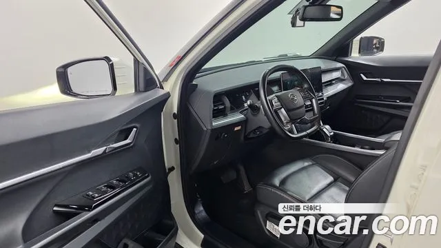 KG_Mobility_Ssangyong Torres 2022 thumb 10