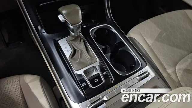 Kia Carnival 2021 thumb 9