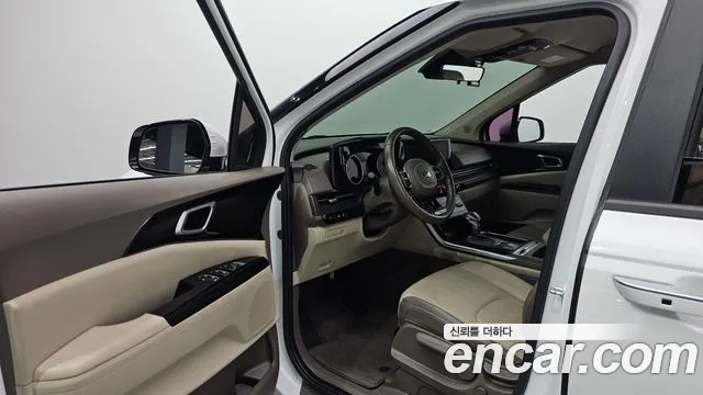 Kia Carnival 2021 thumb 10