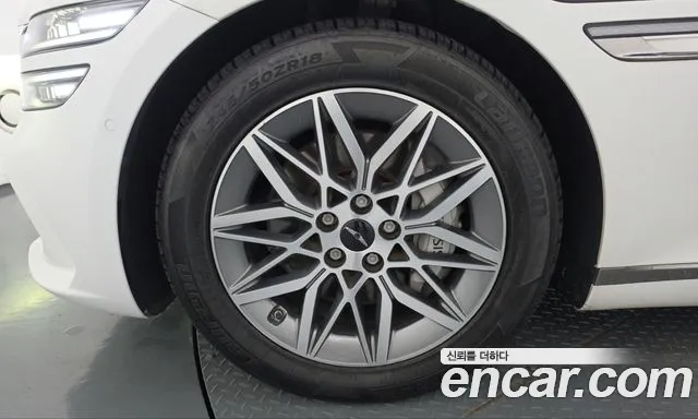 Genesis G80 2024 thumb 5