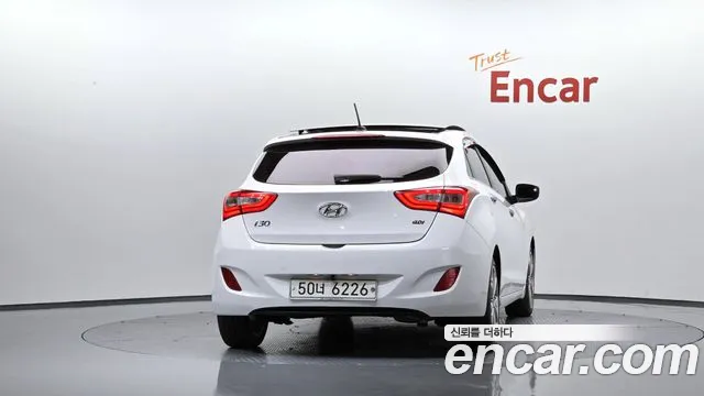 Hyundai i30 2011 thumb 4