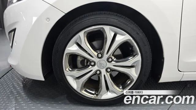 Hyundai i30 2011 thumb 5