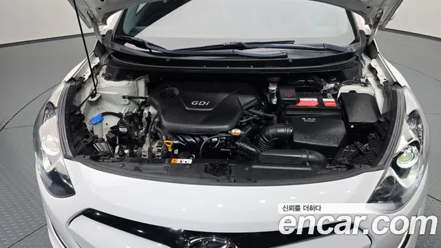 Hyundai i30 2011 thumb 6