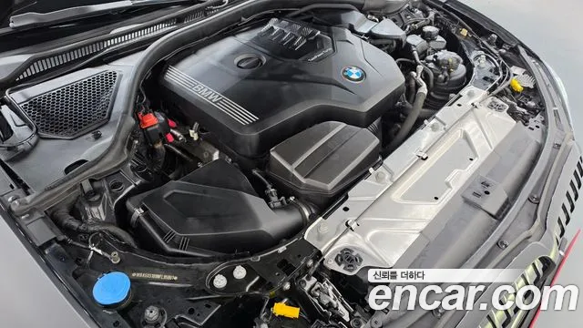 BMW 3-Series 2022 thumb 6