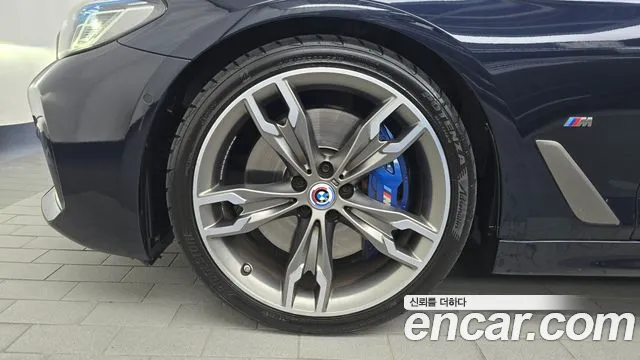 BMW 5-Series 2022 thumb 5