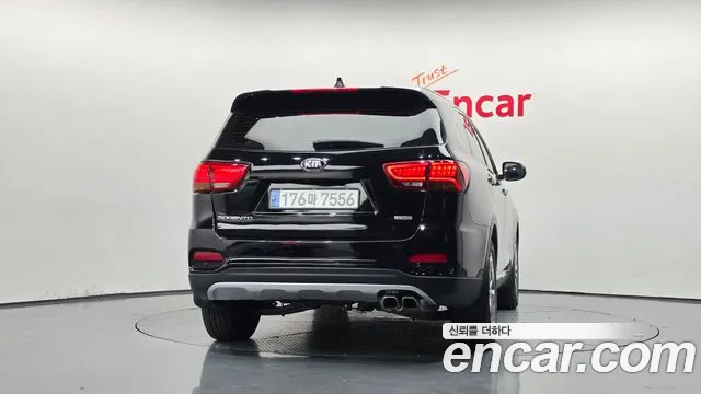 Kia Sorento 2017 thumb 4