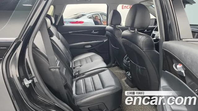 Kia Sorento 2017 thumb 11