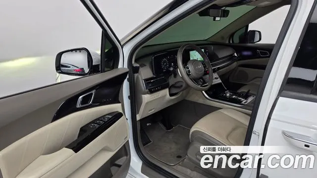 Kia Carnival 2023 thumb 10