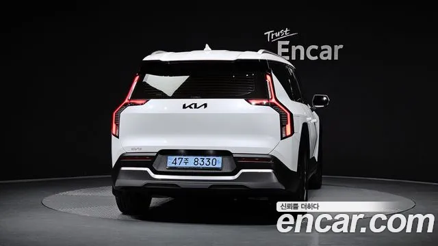 Kia EV9 2023 thumb 3