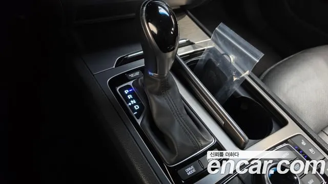 Hyundai Genesis 2015 thumb 9