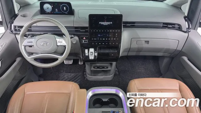 Hyundai Staria 2023 thumb 7