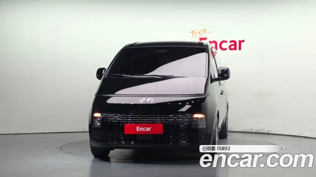 Hyundai Staria 2022 thumb 3