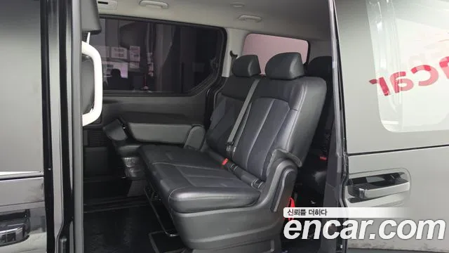Hyundai Staria 2022 thumb 11