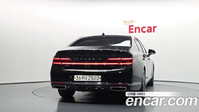 Genesis G90 2019 thumb 4