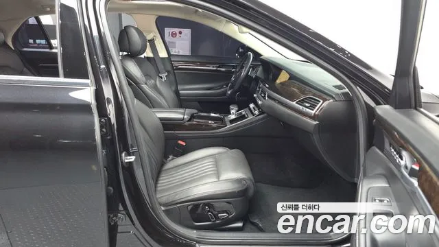 Genesis G90 2019 thumb 11