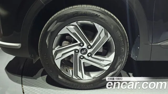 Hyundai Santa Fe 2023 thumb 5