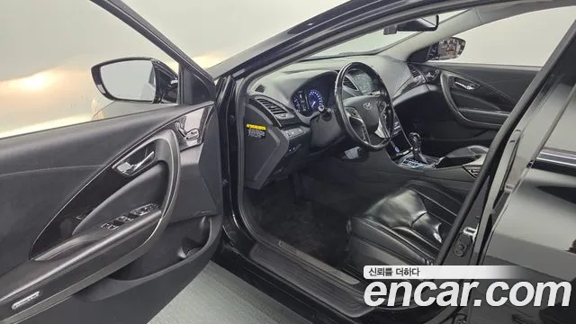 Hyundai Grandeur 2017 thumb 10
